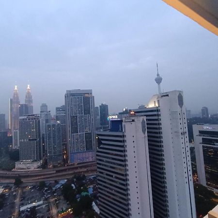 Cl 27A Insta Klcc View & Infinity Pool View Apartment Kuala Lumpur Luaran gambar