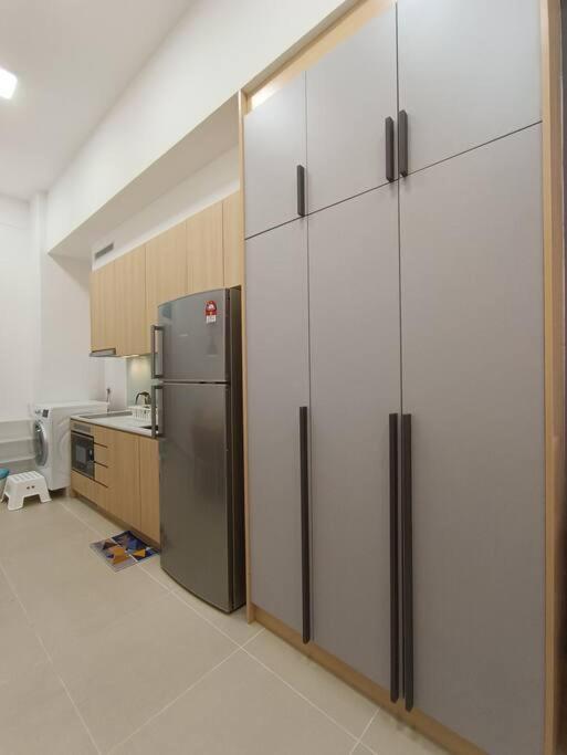 Cl 27A Insta Klcc View & Infinity Pool View Apartment Kuala Lumpur Luaran gambar