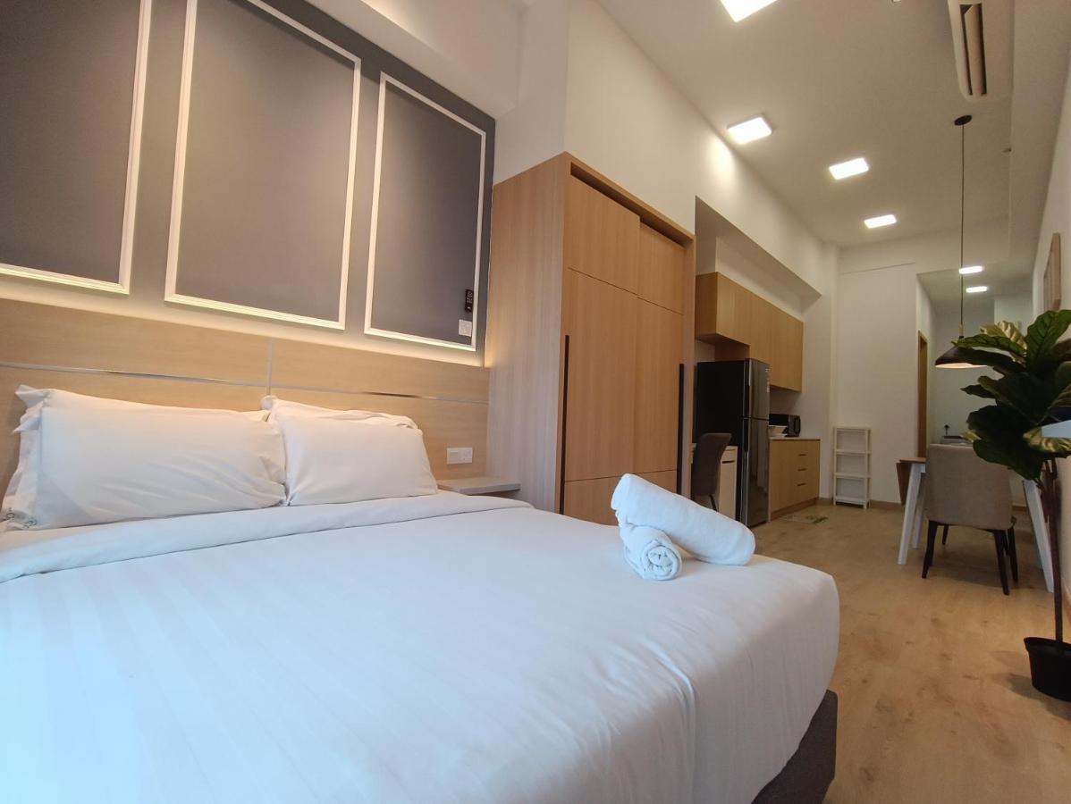 Cl 27A Insta Klcc View & Infinity Pool View Apartment Kuala Lumpur Luaran gambar